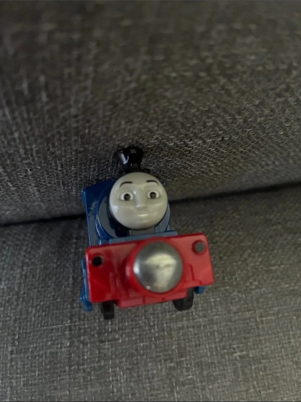 Thomas & Friends Take Along Timothy Train 2012 Round Magnets Diecast